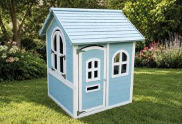 Spielhaus Leander | 1 Tür und 3 Fenster | Hellblau / Weiß | mit schwarzer Kreidetafel | aus robustem Tannenholz | umweltfreundliche wasserfeste Farbe | 118 x 115 x 129 cm