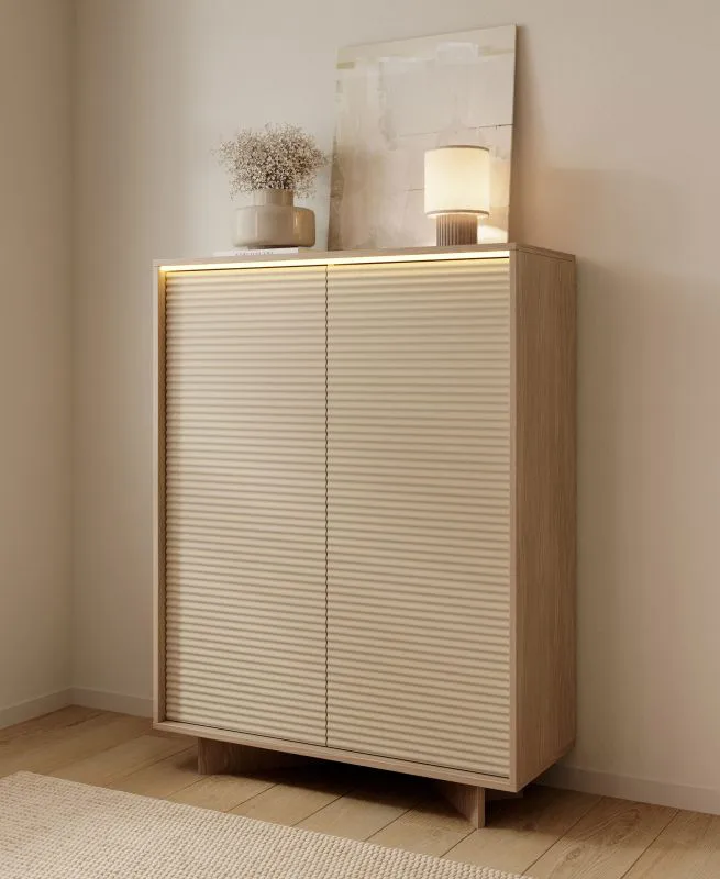 Kommode | Farbe: Bolivar Natur / Cappuccino | 2 Drehtüren | 6 Fächer | Push-to-open Funktion | inkl. LED-Beleuchtung | 104 x 40 x 139 cm | Highboard