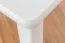 Weißer kleiner Tisch