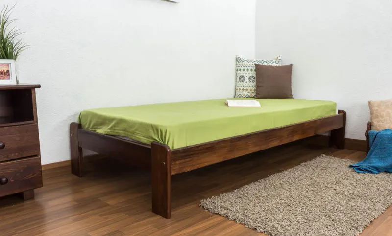 Bett 90 x 200 cm Kiefer Nuss mit Lattenrost Abbildung