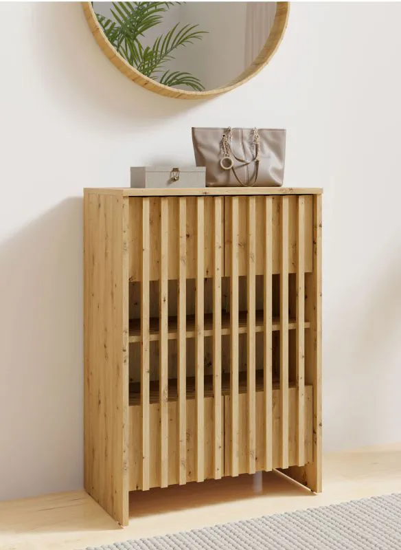 Kommode | Lamellen Front | Farbe: Eiche Artisan | 2 Drehtüren | offene Kommode | 4 Fächer | Maße: 60 x 34 x 87 cm | für den Vorraum oder Wohnzimmer