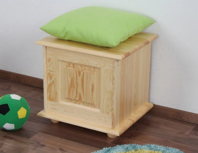 Große Holztruhe