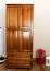 Schmaler Kleiderschrank | 2 Drehtüren | 2 Schubladen | 4 Fächer | mit Kleiderstange | 80 cm breit | Massivholz | Farbe: Eiche Abbildung