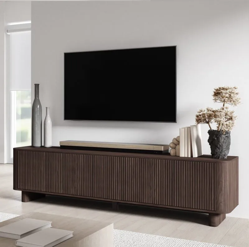 TV-Unterschrank | Farbe: Walnuss Lincoln | 3 Kipptüren | 3 Fächer | 220 x 40 x 54 cm | Push-to-open Funktion | TV-Möbel | Lamellen Design | auf Beinen oder hängend | für Wohnzimmer