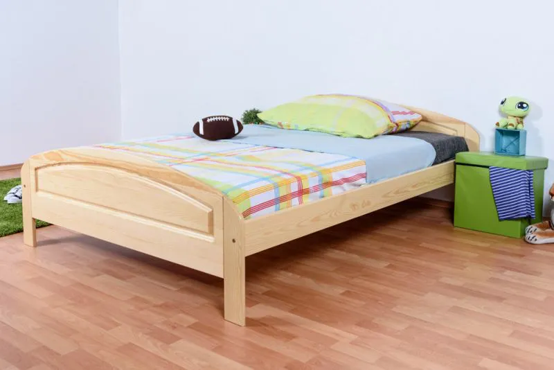 Kinderbett 140 x 200 cm | Massivholz: Kiefer | Natur Lackiert Abbildung