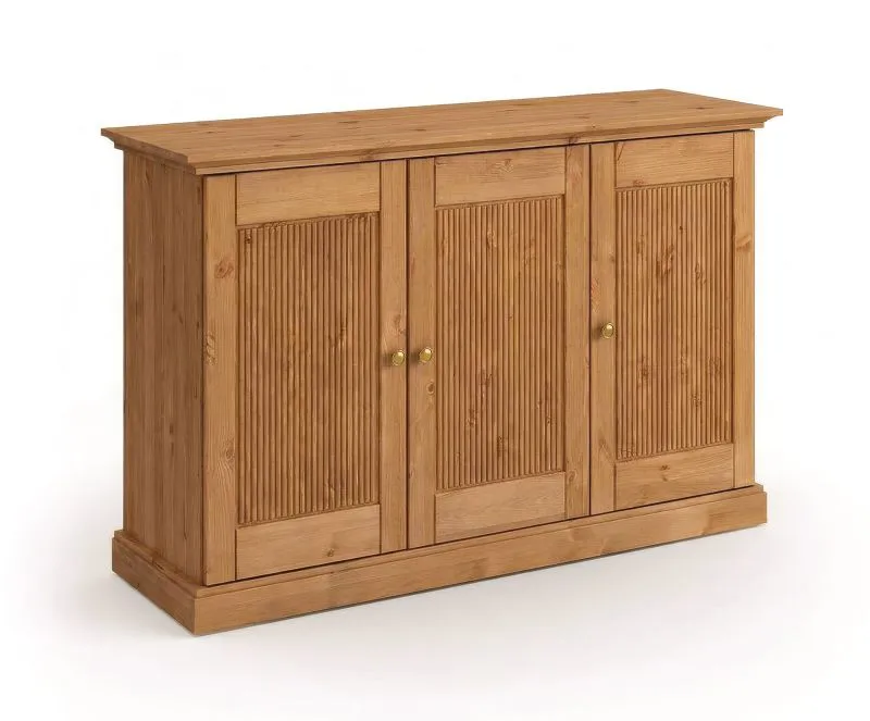 Sideboard / Kommode | aus massiv finnische Kiefer | Farbe: Eiche | drei Türen | Griffe: Altsilber | Maße: 91 x 142 x 45 cm | alltagstauglich und robust