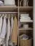Falttür / Kleiderschrank | Farbe: Beige | Griffe: Schwarz | 3 Schubladen | 3 Kleiderstangen | 175 x 60 x 240 cm | Soft-Close | inkl. LED-Beleuchtung