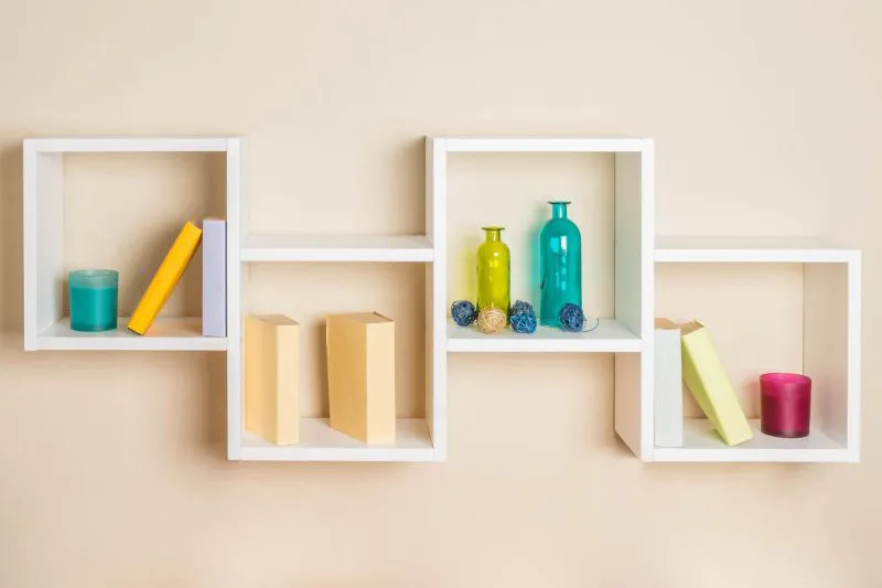 Bücherregal - 130 cm breit, Kiefer Holz-Massiv, Farbe: Weiß Abbildung