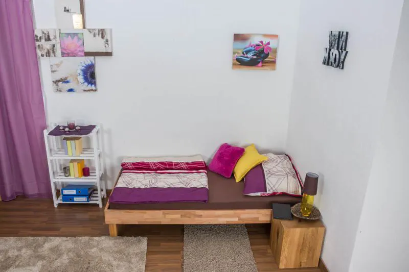 Bett 90 x 200 cm Kernbuche geölt Abbildung